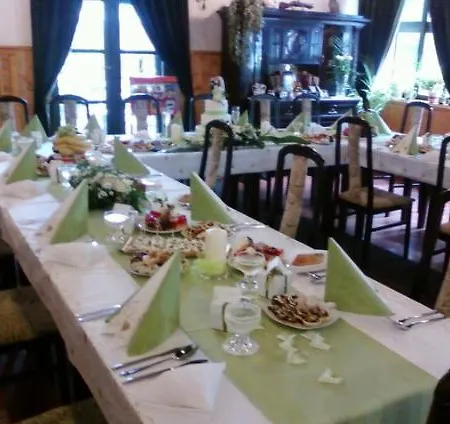 Gæstehus Restaurace A Prvni Mlyn
