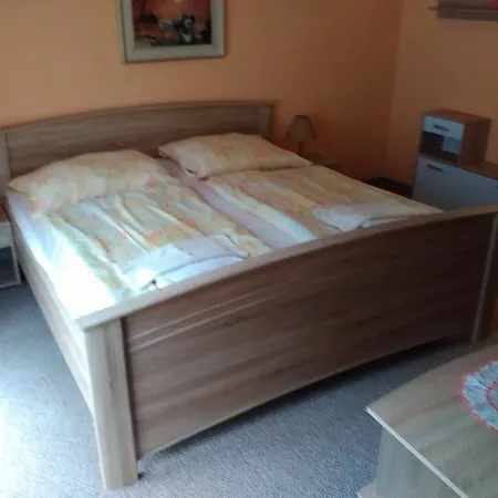 Konukevi Restaurace A Prvni Mlyn 3*